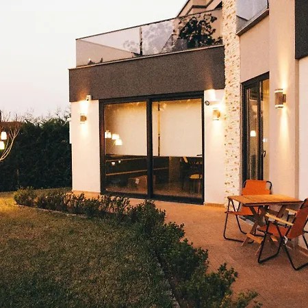 Angel Villa